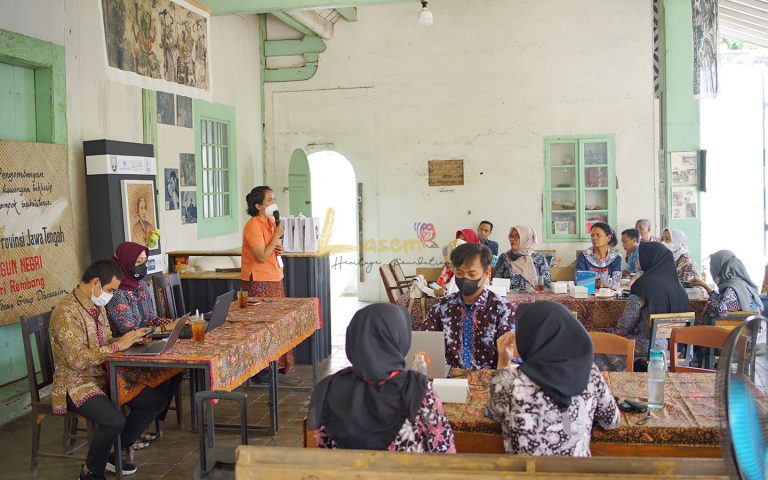 Focus Group Discussion - KABARI Lasem Heritage