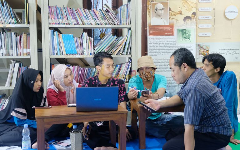 Diskusi Kelompok Pelatihan 2 KABARI Lasem