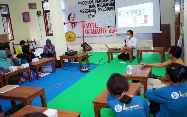 pelatihan luring kesembilan Kabari